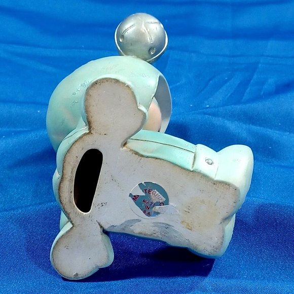 Ceramic Hand Painted Baby Toddler Snow Bunny Suit Shelf Sitter Statue Fi… - Picture 10 of 10